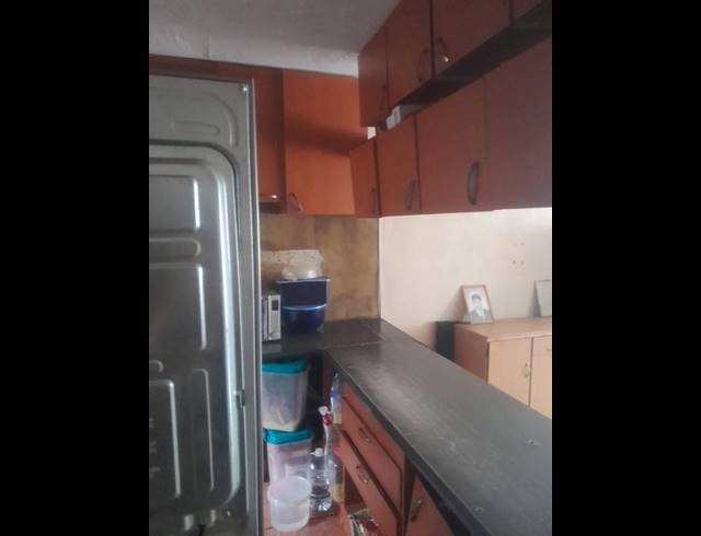 3 BEDROOM APARTMENT FOR SALE IN SUNNYSIDE